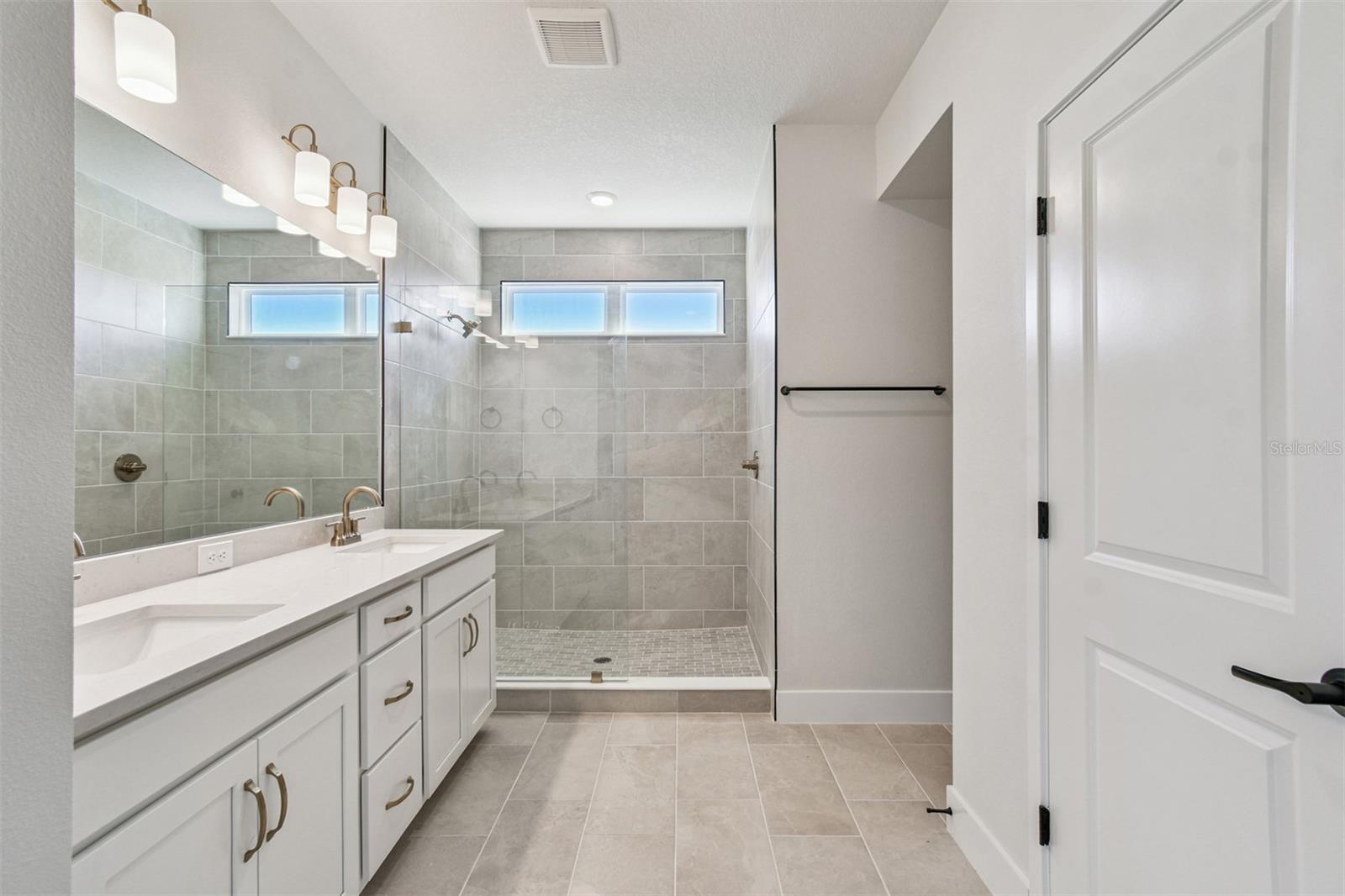 Owner's Bath