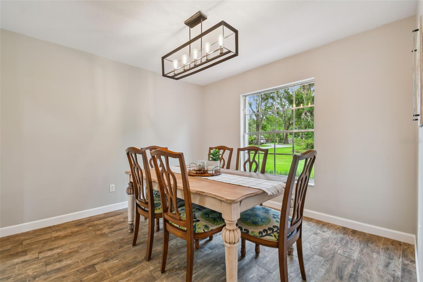 Formal dining room