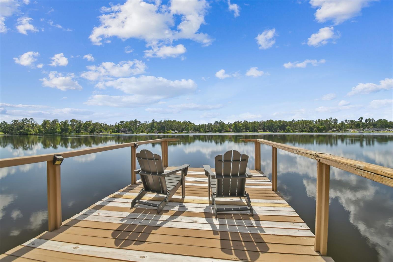 Stunning view of Lake Holly