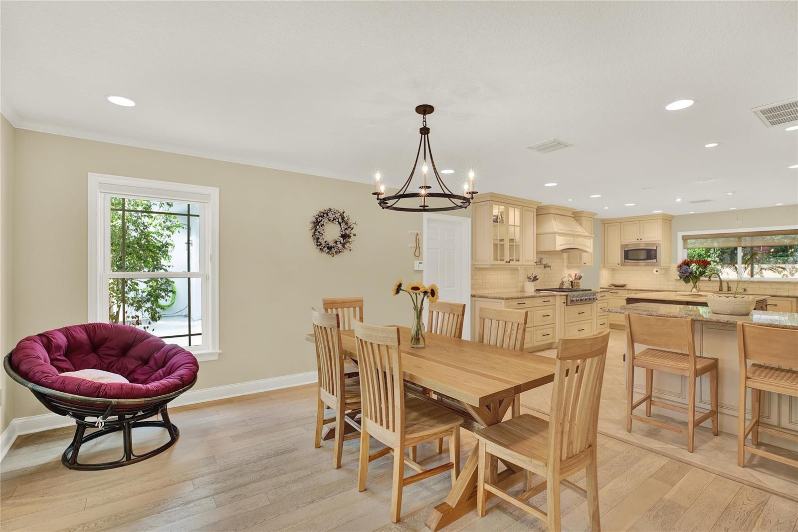 Breakfast nook