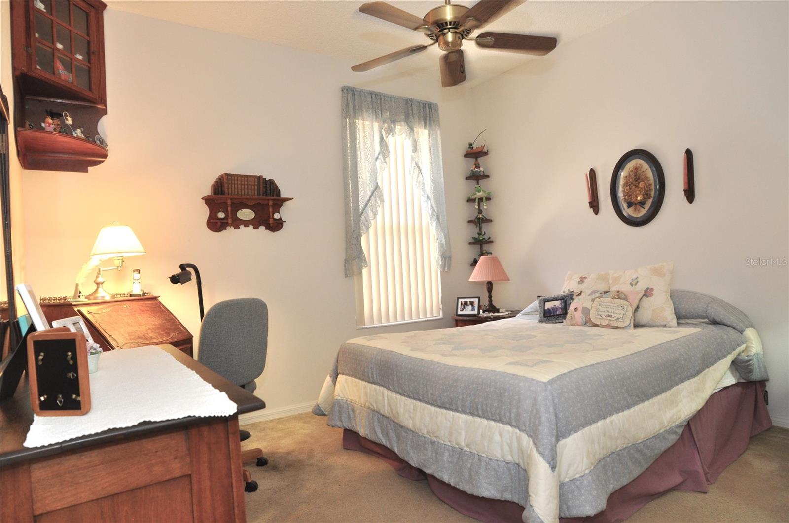 2nd bedroom