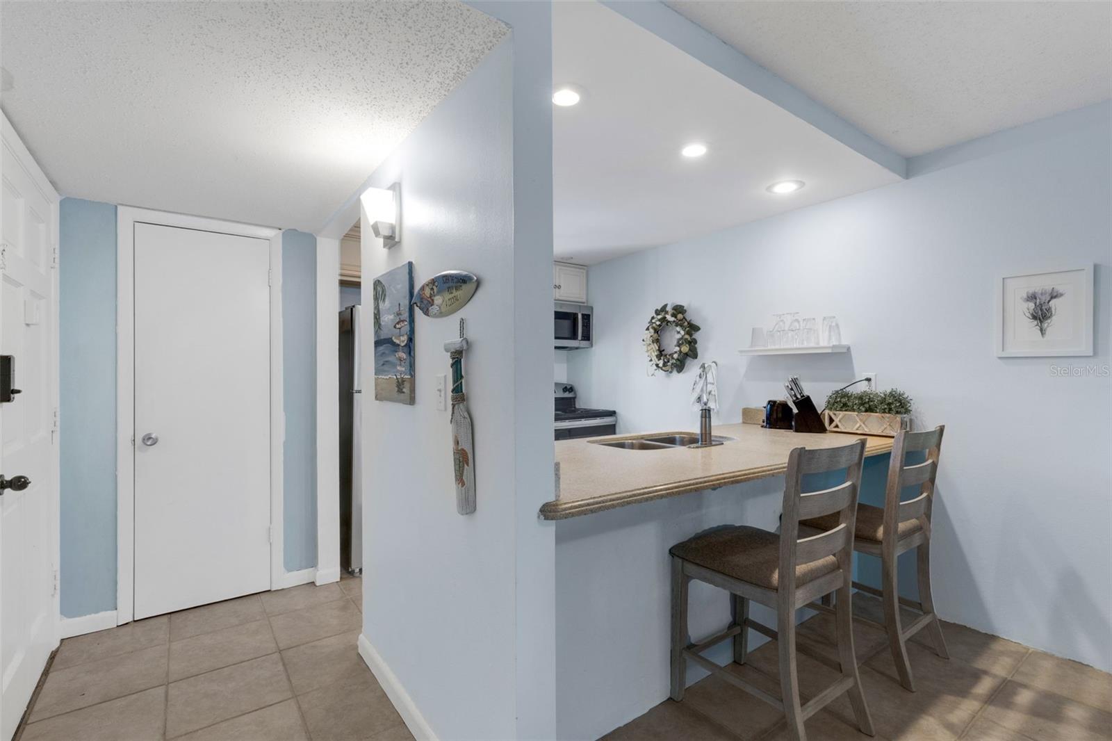 kitchen with bar