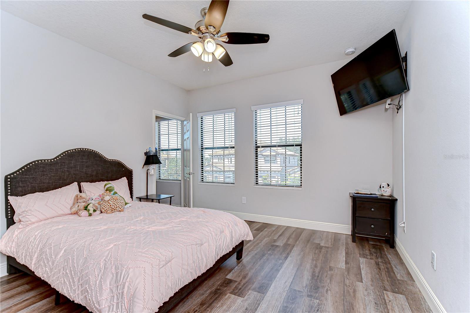 Second bedroom!