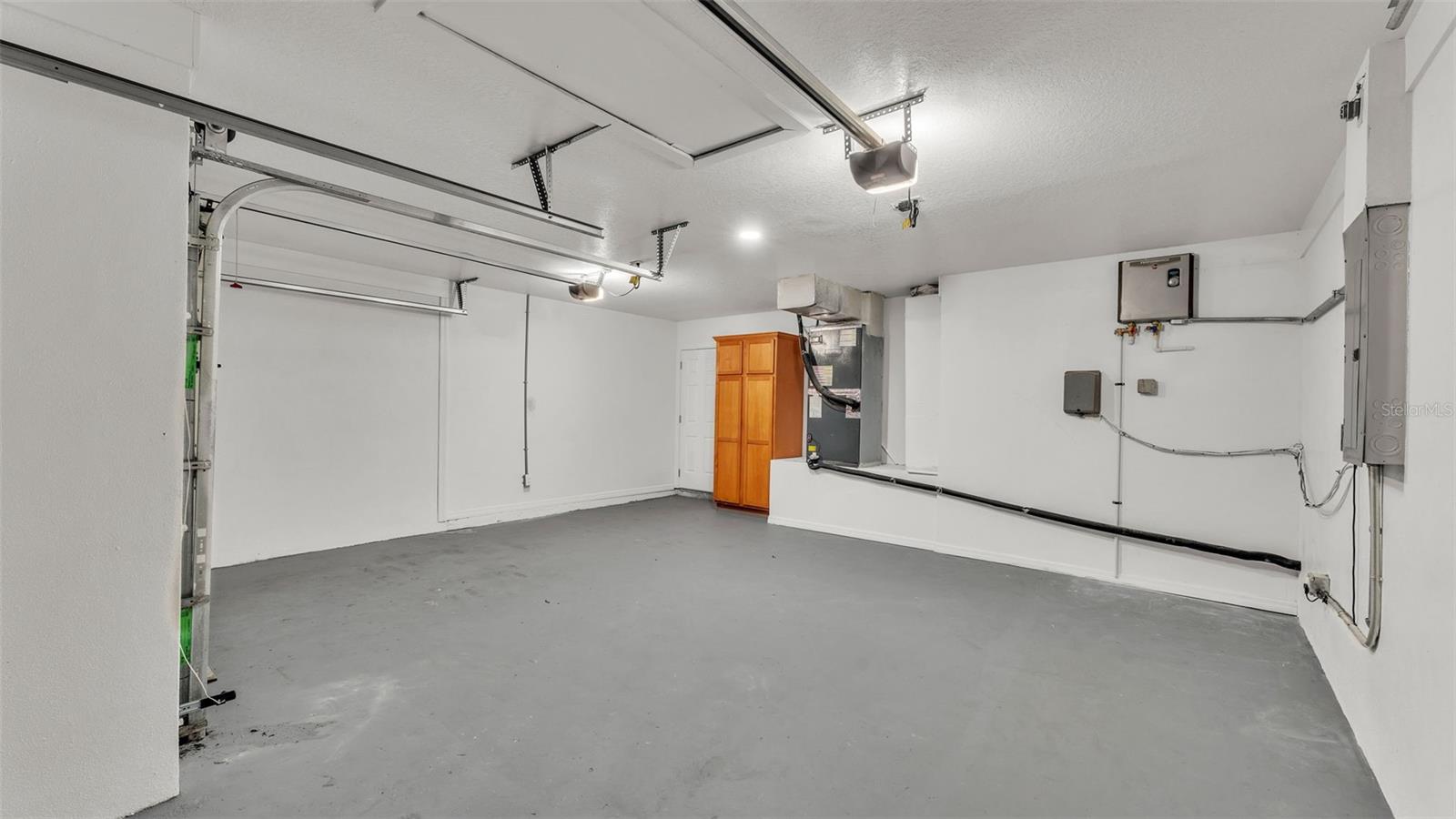 2-car garage