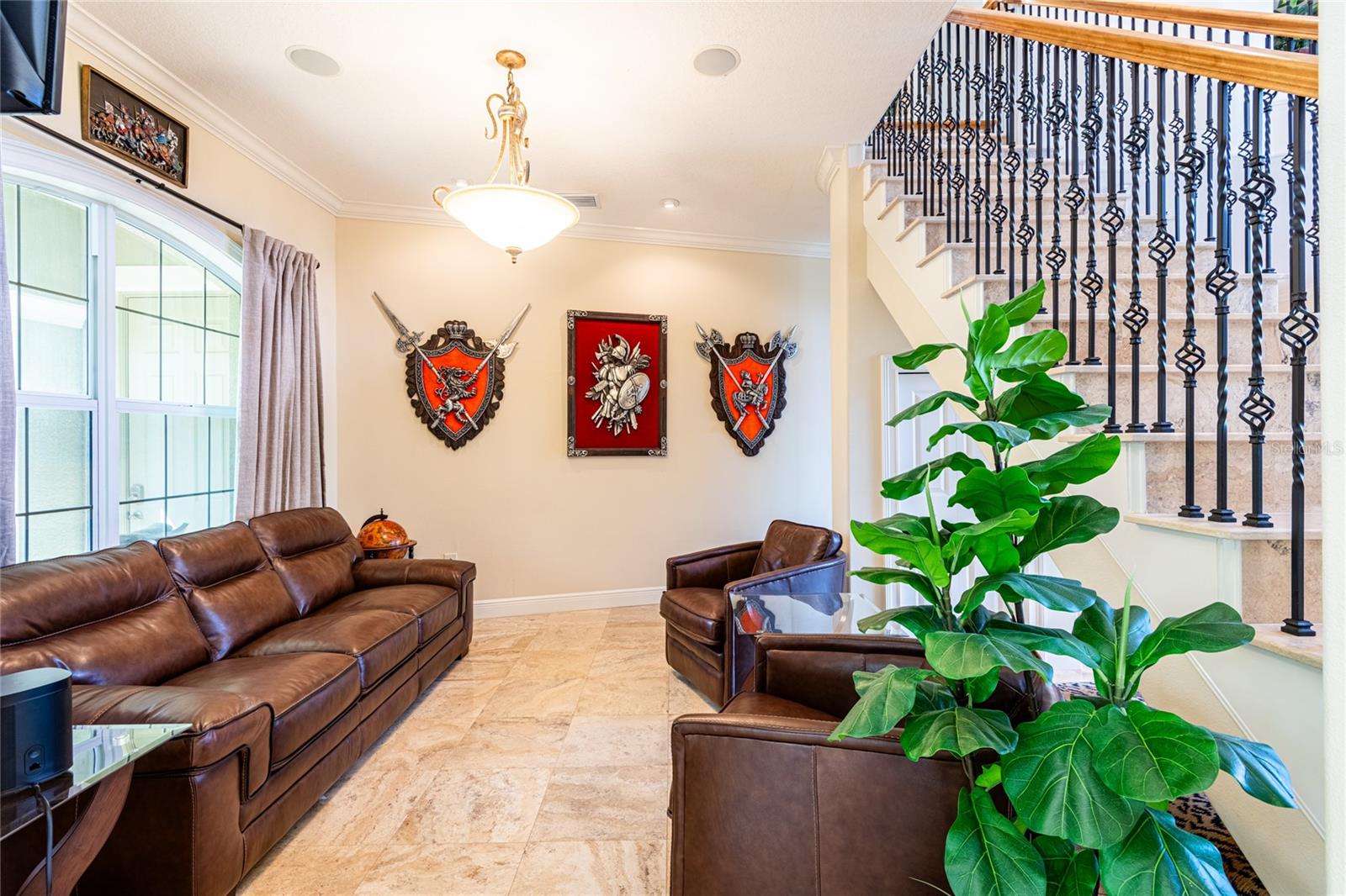 This could be a separate dining room