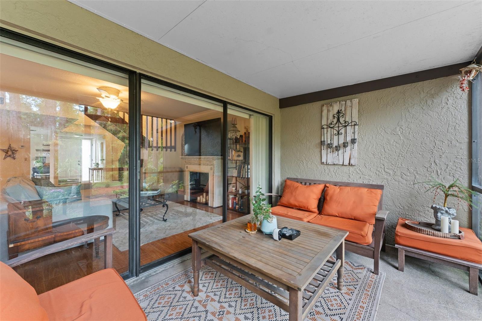 private back lanai