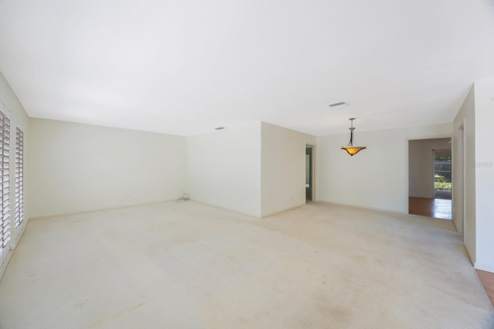Spacious living room!