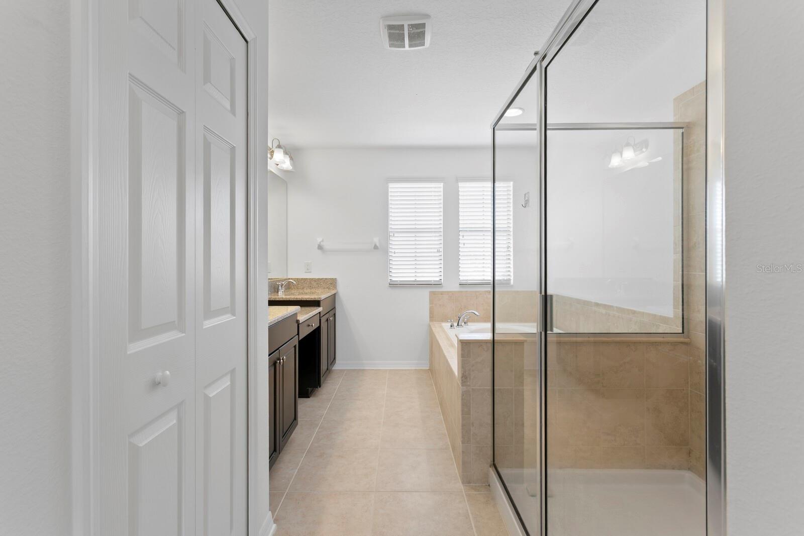 Primary Bedroom Ensuite Bath With Tub and Shower
