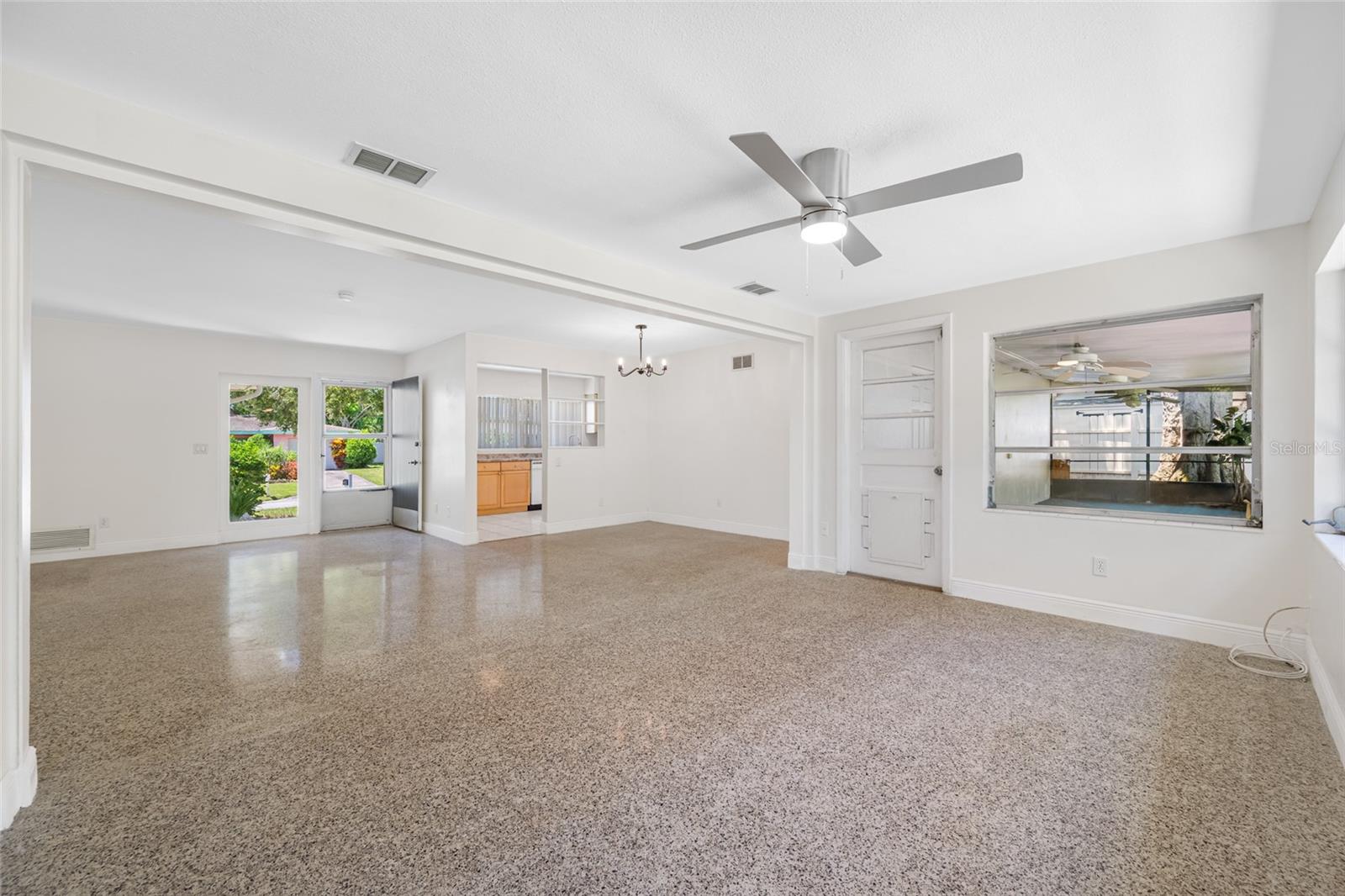 Dining area off the Kitchen