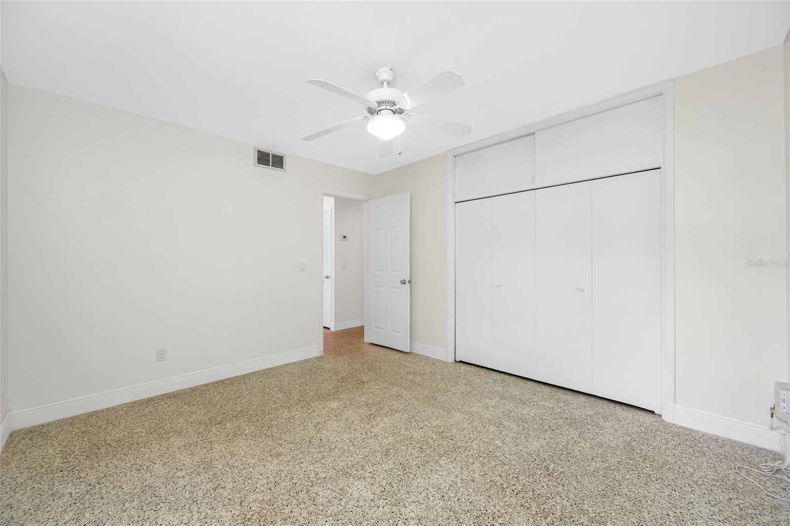 Large secondary bedroom
