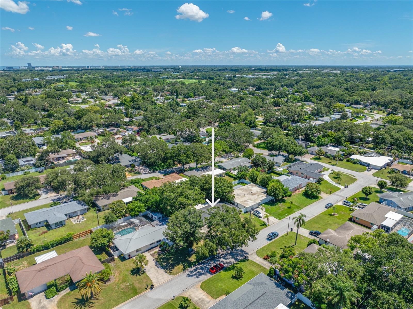 Family friendly neighborhood close to the Beach!