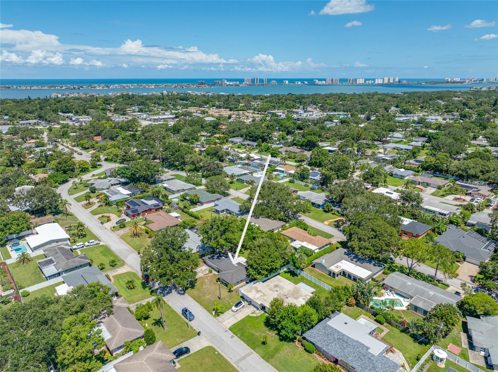 Tree lined tranquility in Belleair Manor!