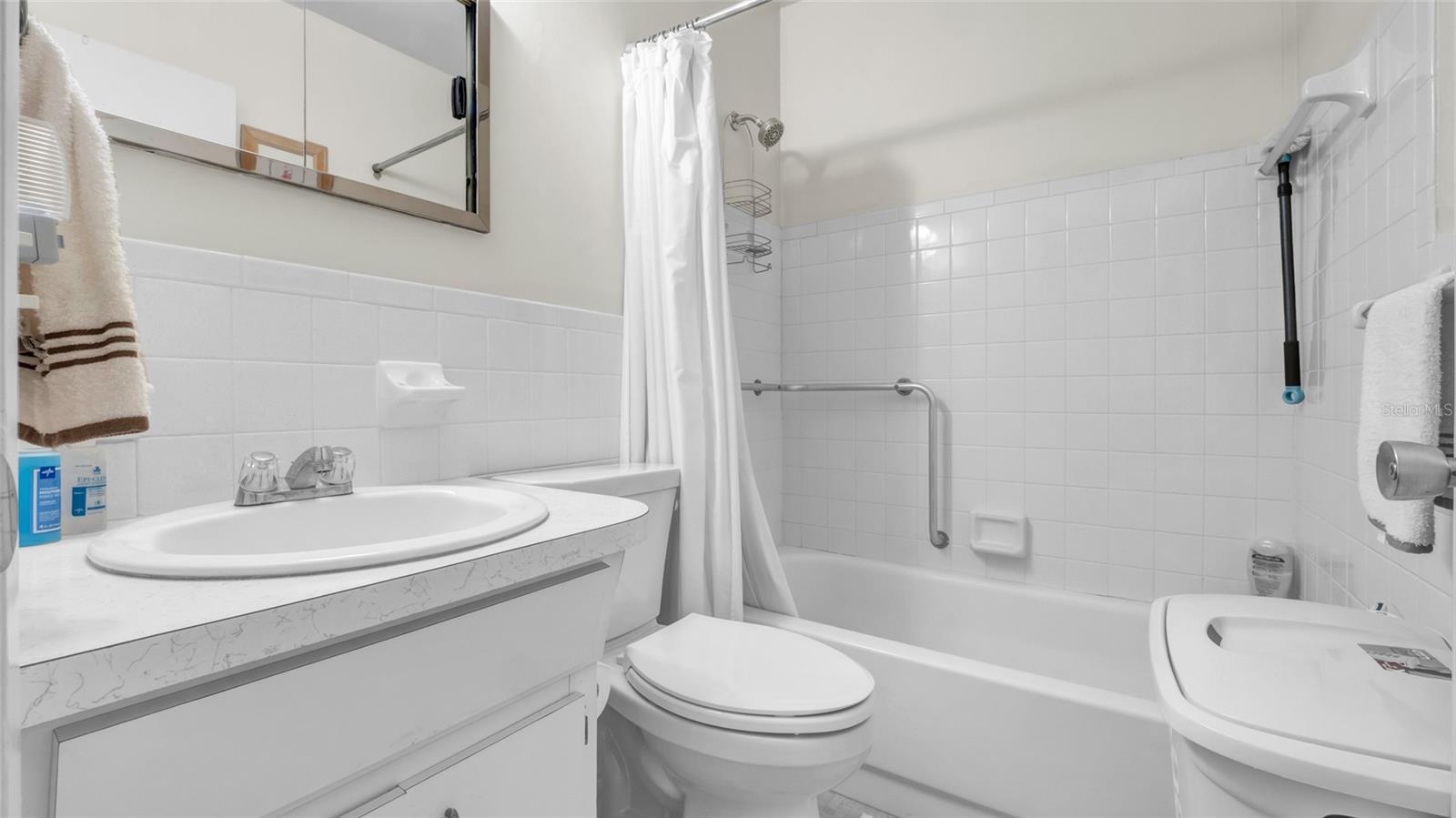 Bathroom2