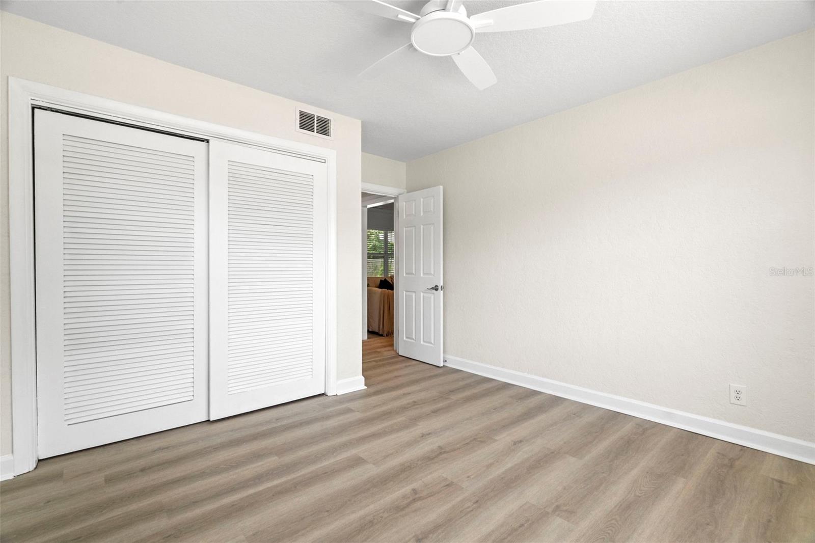 Good size closets