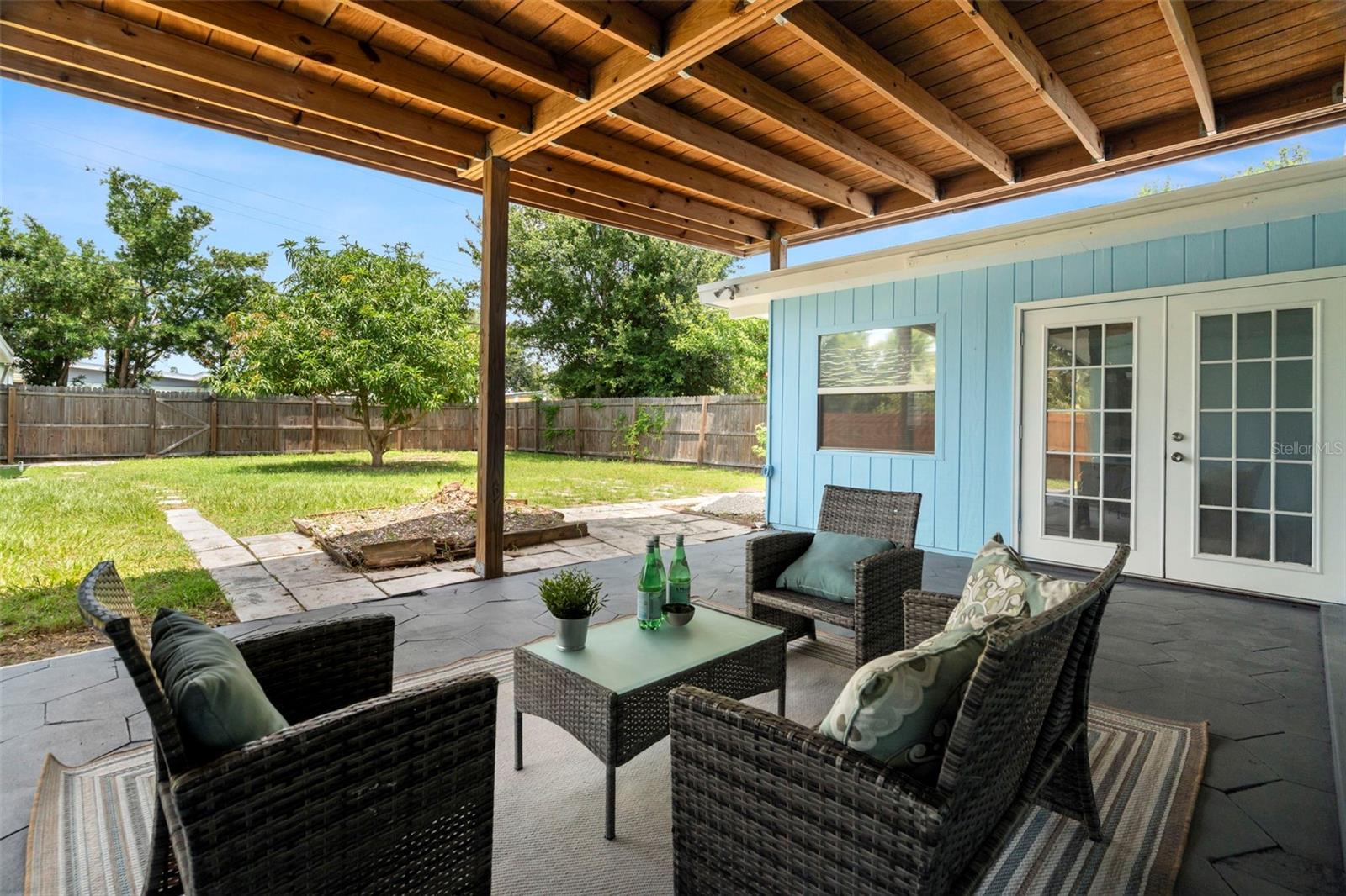 Great entertaining space