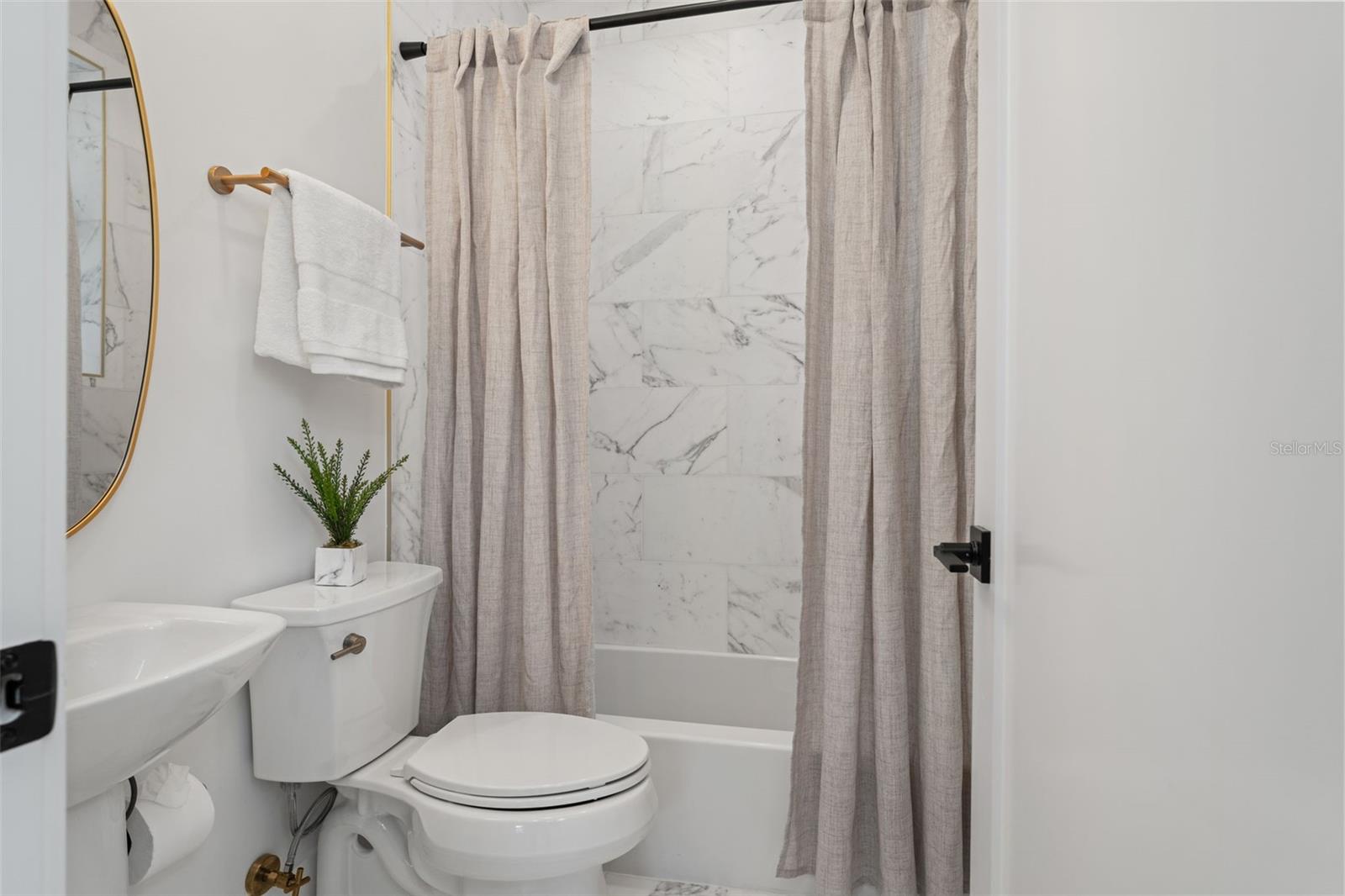 Bathroom 2/Office Bath