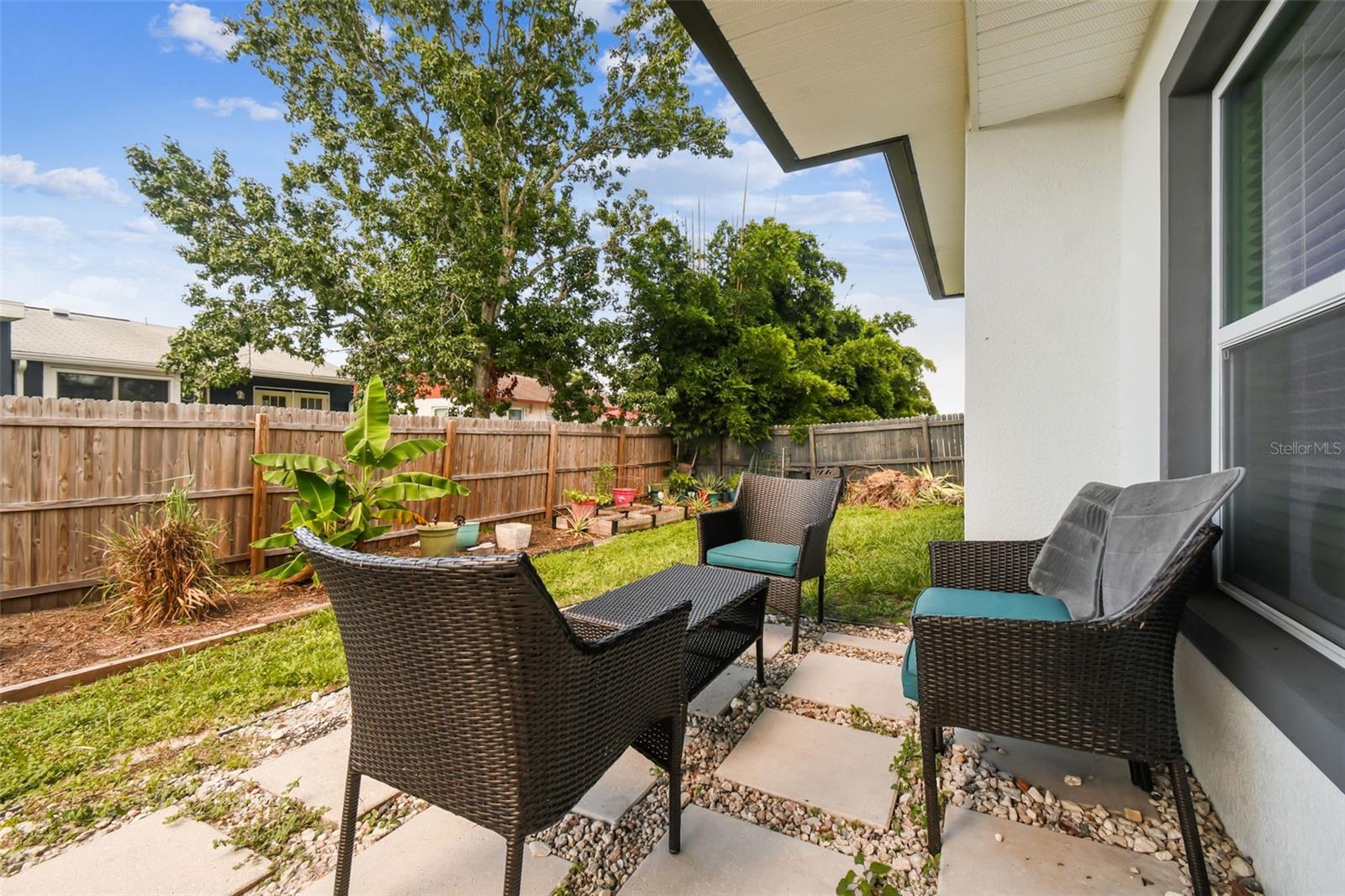 Back patio - Fenced in backyard