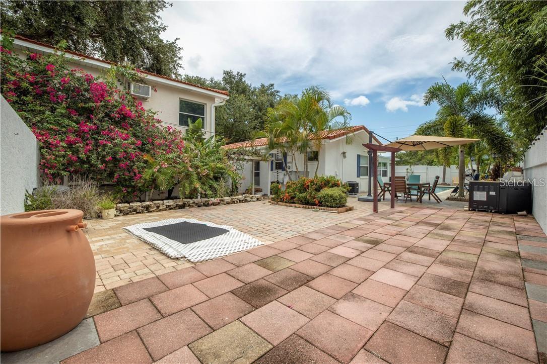 Courtyard Pavers