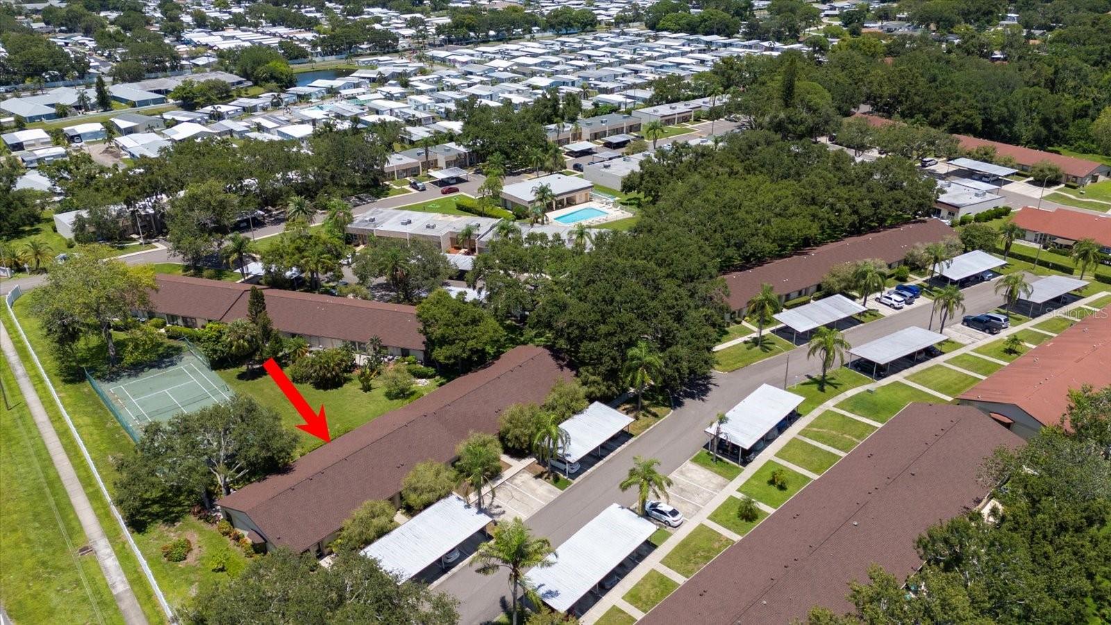 Great location with easy access to 113th St