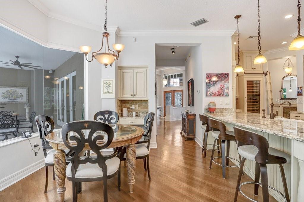 Kitchen Dinette