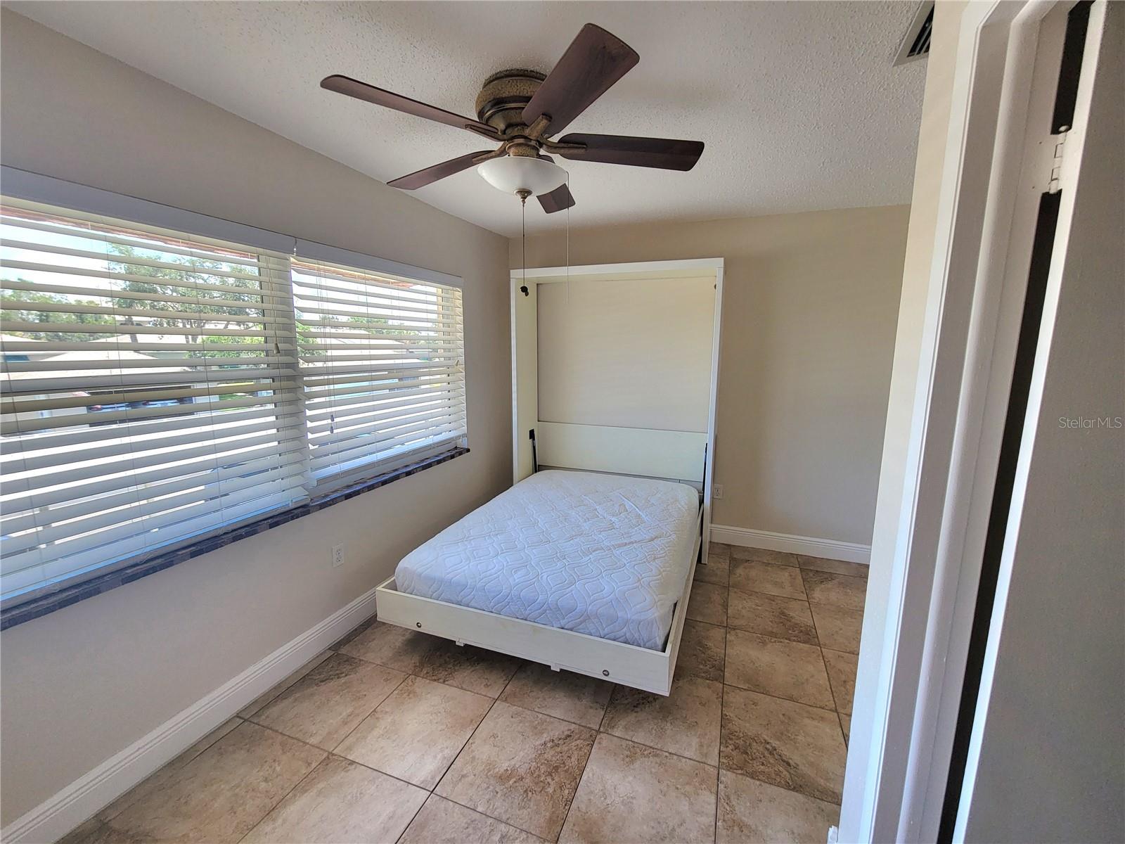 Fla room with Murphy bed