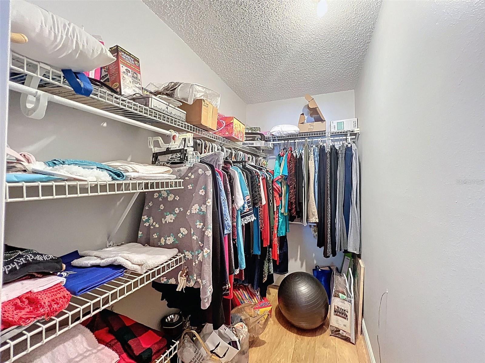 walk-in closet