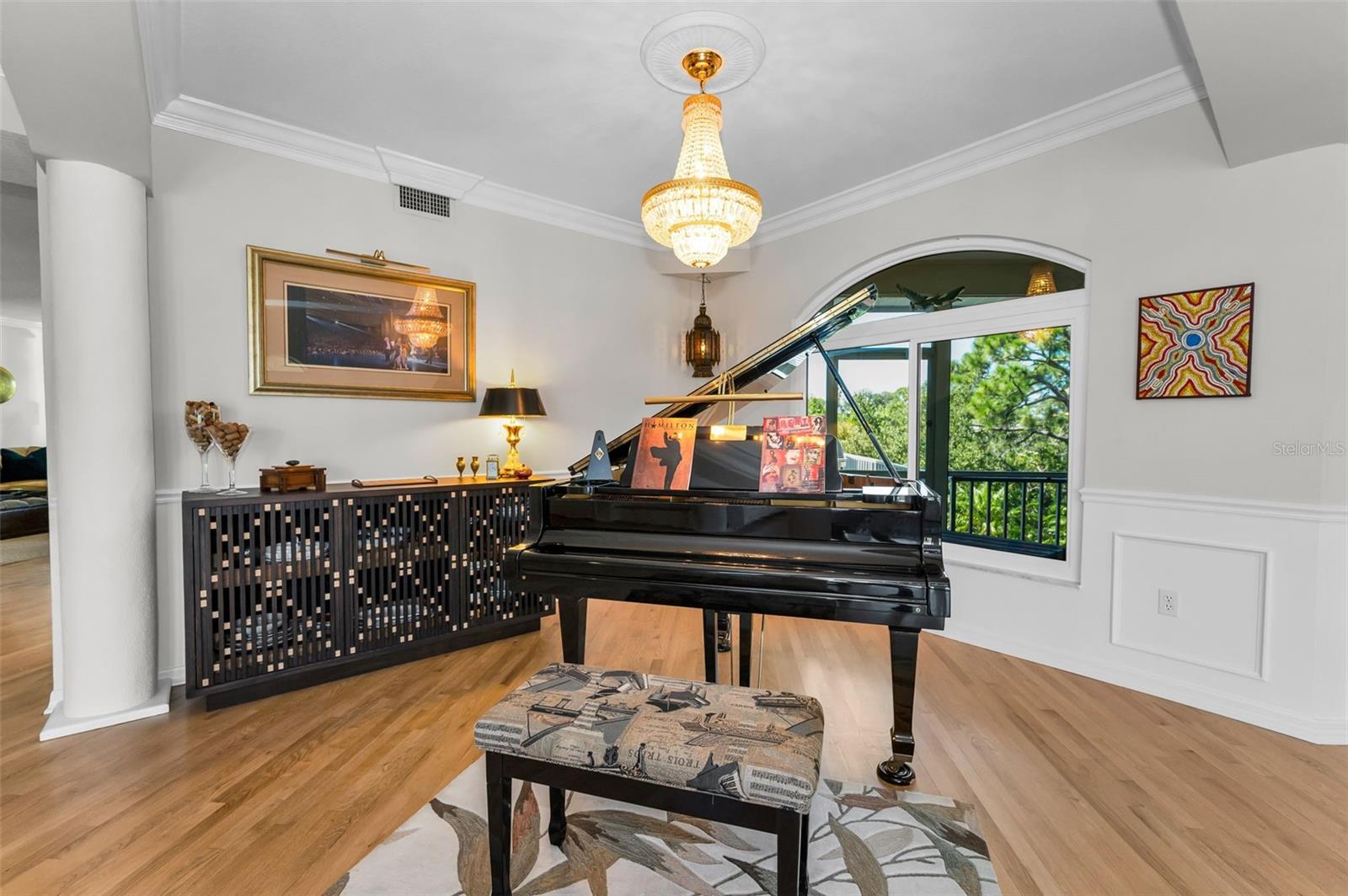 Music room or formal dining space