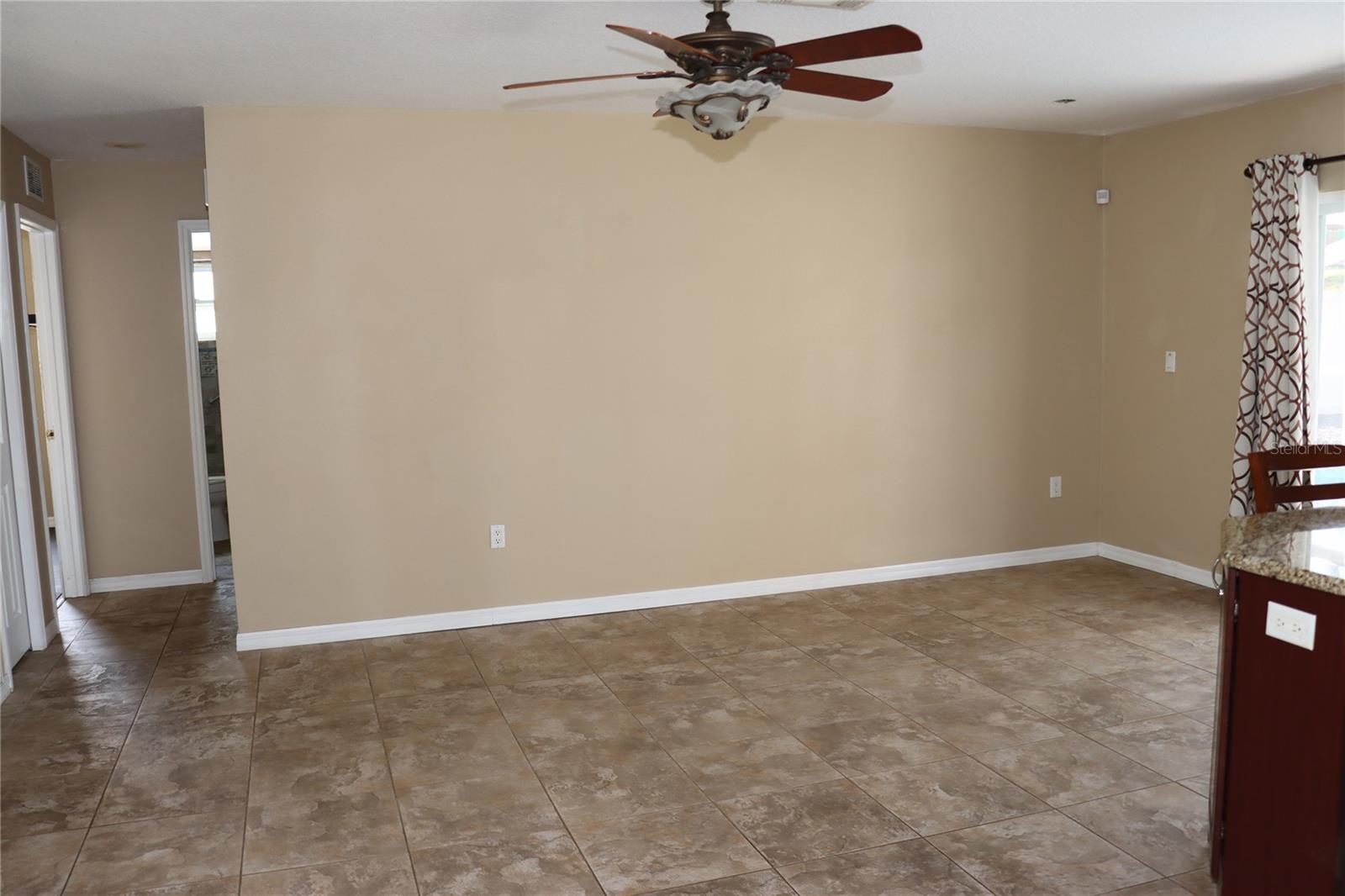 Sitting area off kitchen