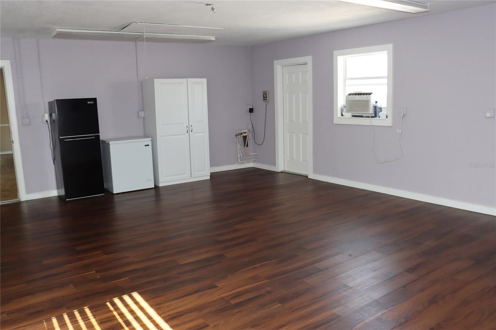 Bonus flex converted garage space/media/family room/garage