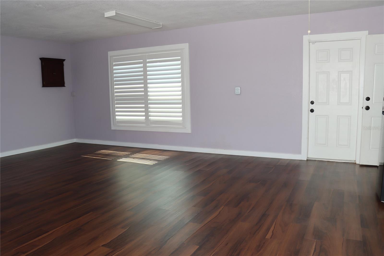 Bonus flex converted garage space/media/family room/garage