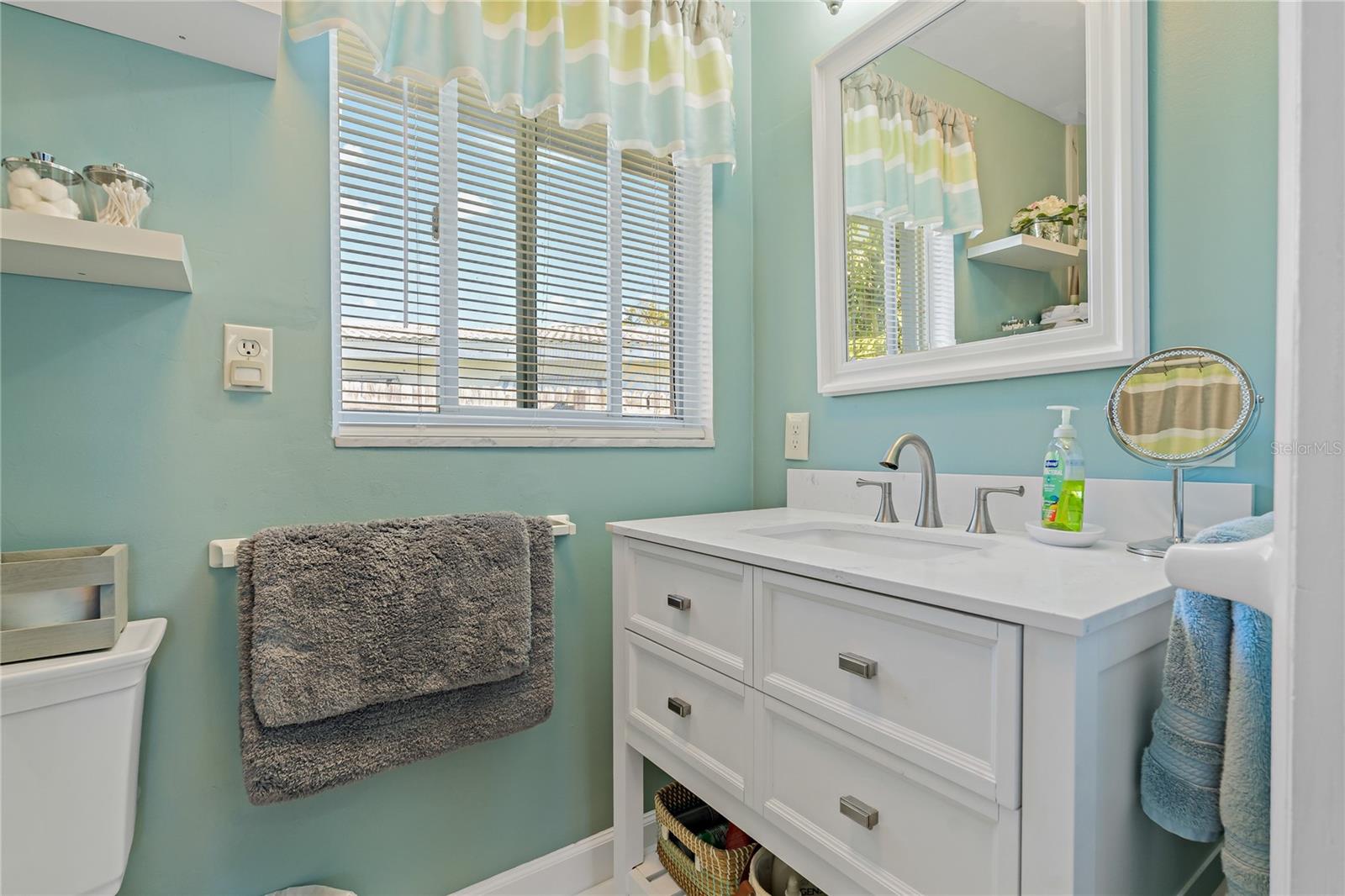 PRIMAY BATHROOM