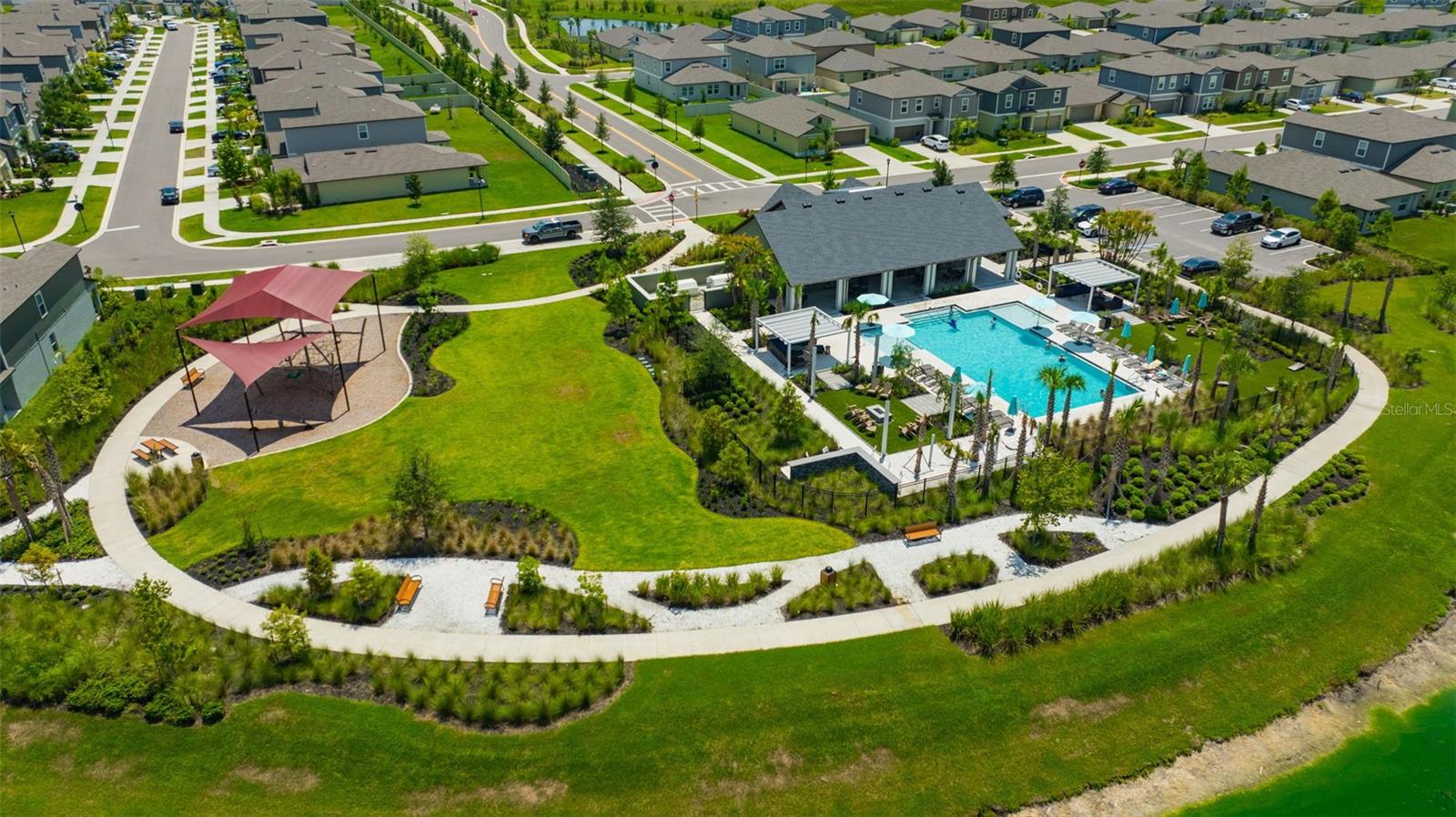Community Pool & Clubhouse
