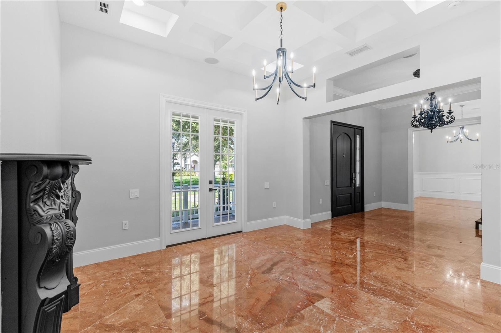 Formal Dining