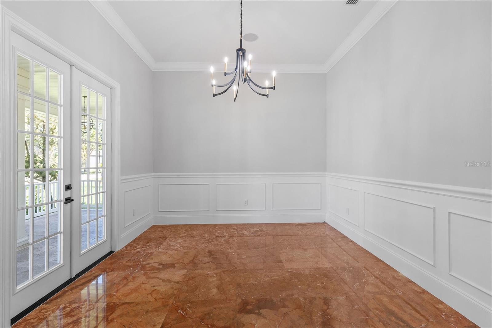 Formal Dining