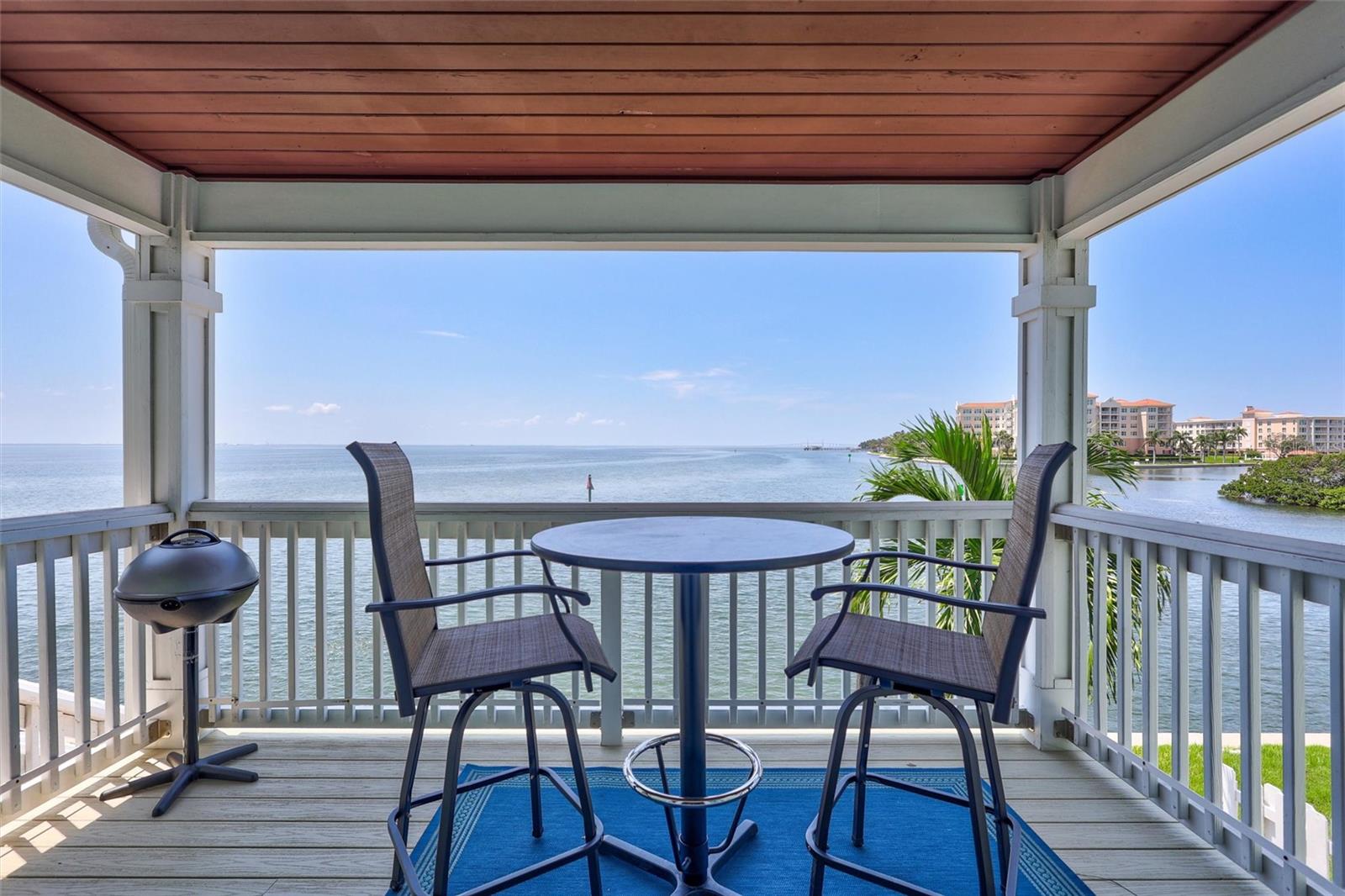 Your private oasis. Perfect spot for watching the sunrise with morning coffee or Sunset with a glass of wine