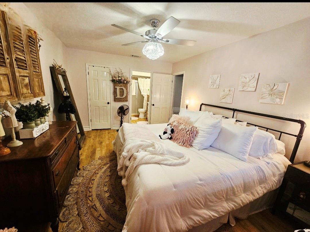Primary Bedroom/Bath