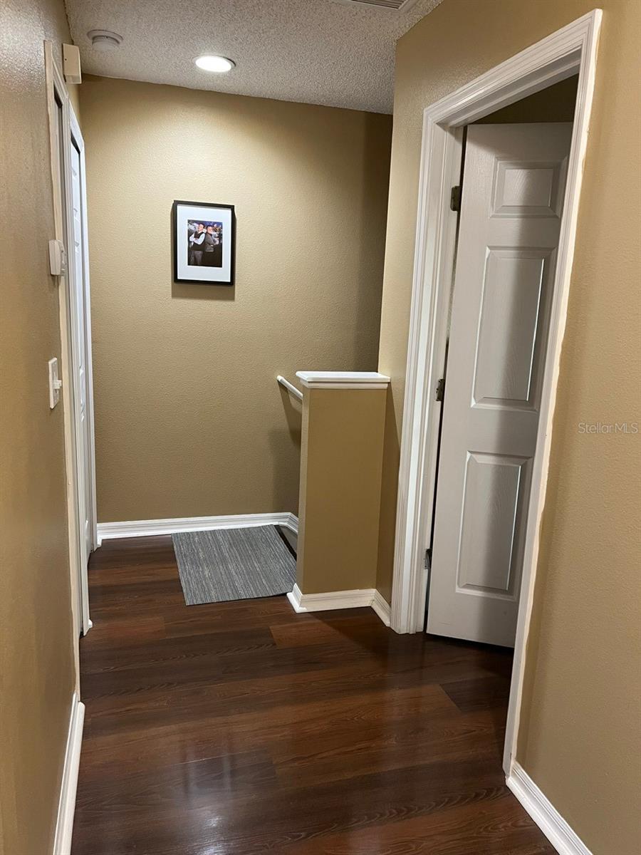 HALL UPSTAIRS