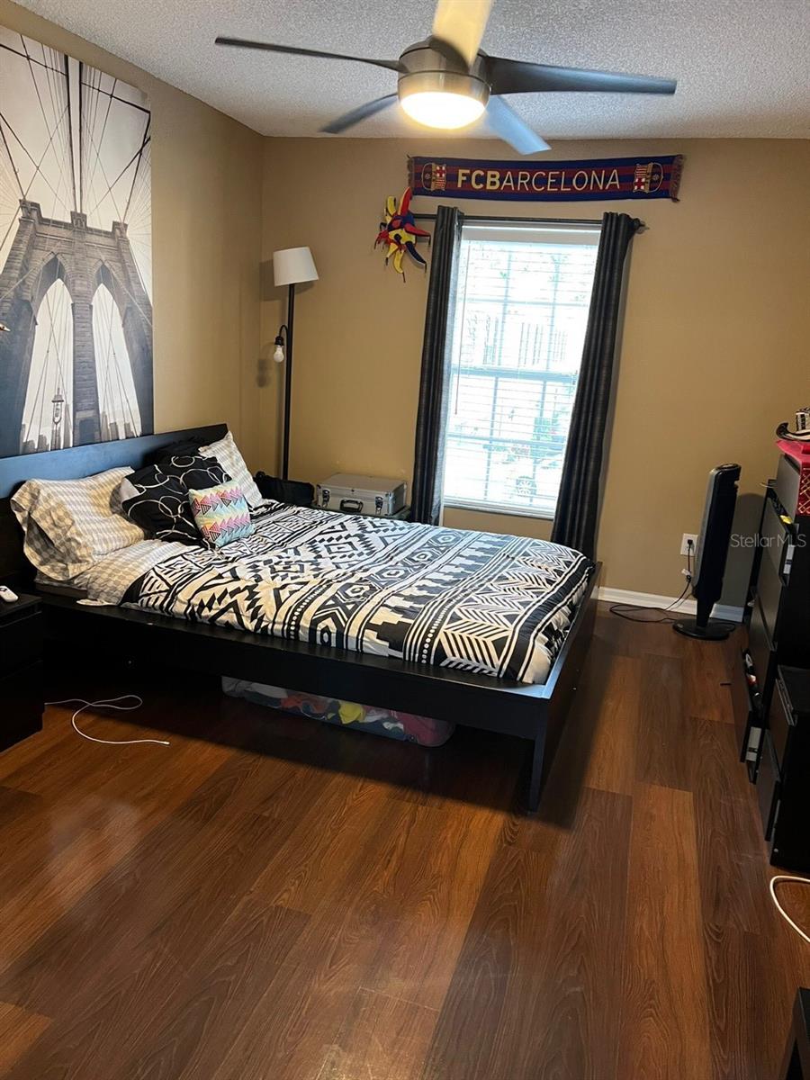 2 ROOM