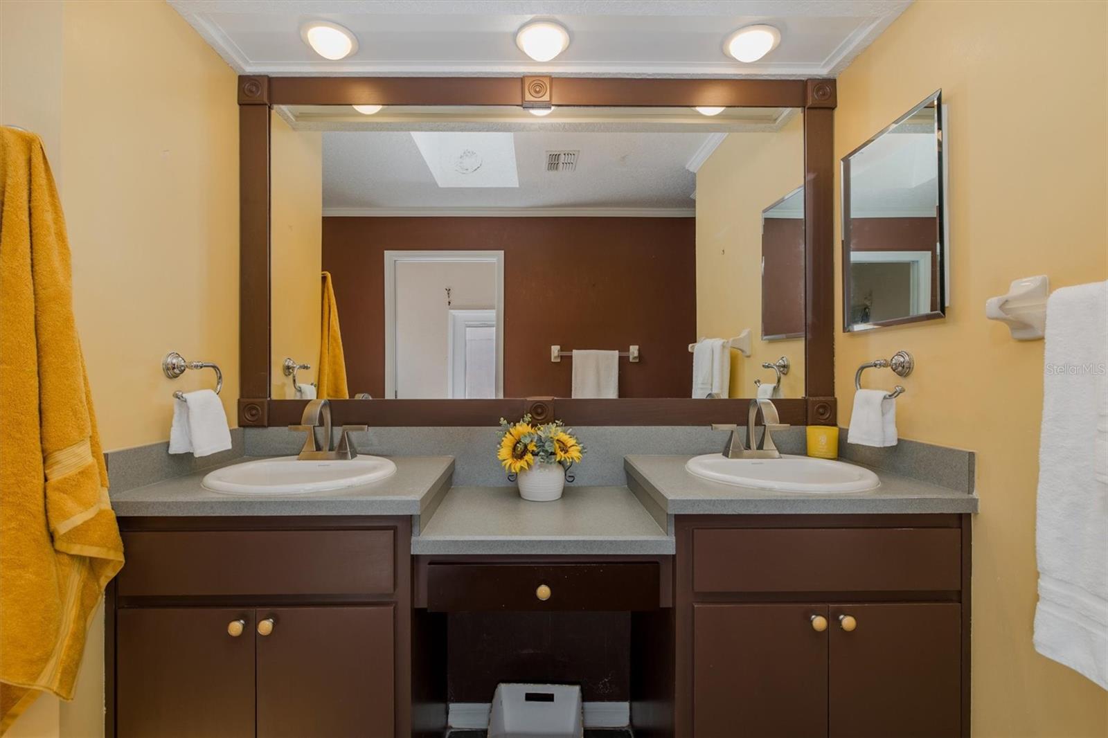 Primary En-suite with dual sinks