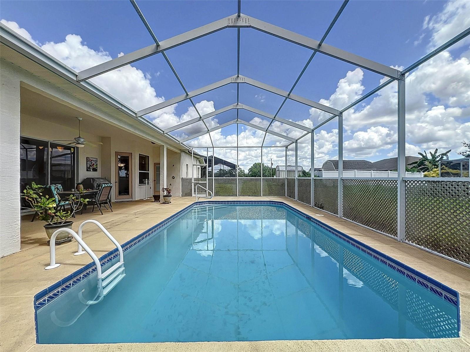 Large Screened in Pool