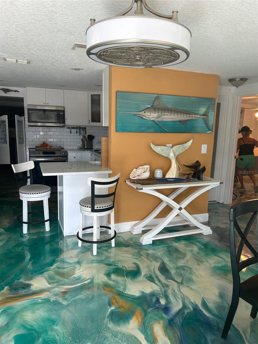 entrance to living or dining room