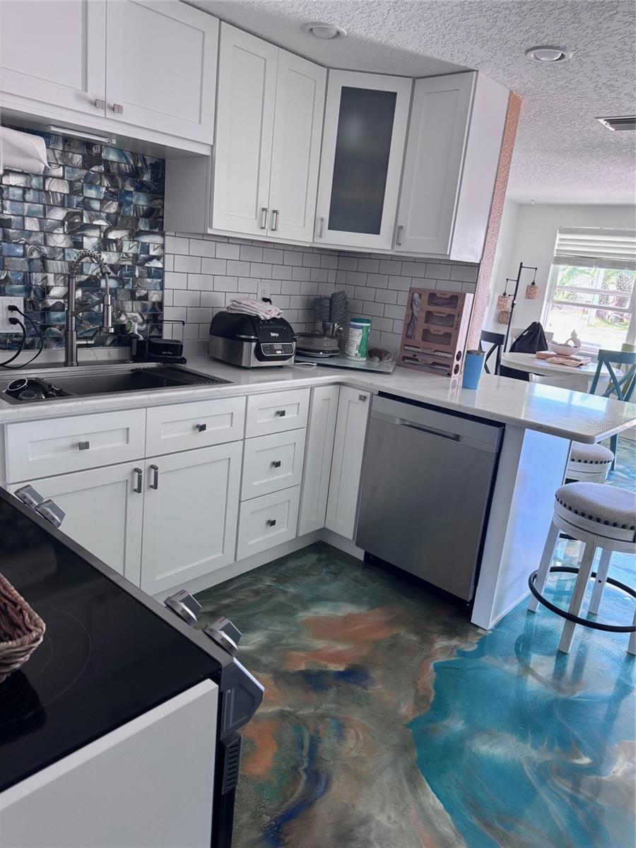 all new kitchen soft close drawers and trash drawer