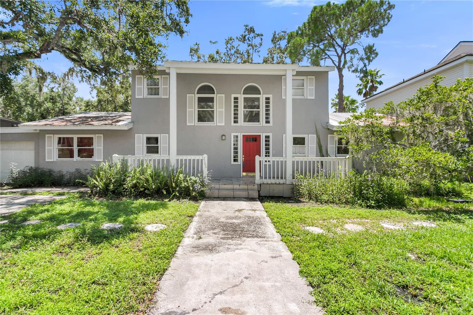Welcome home to 2506 W. Gardner Court!