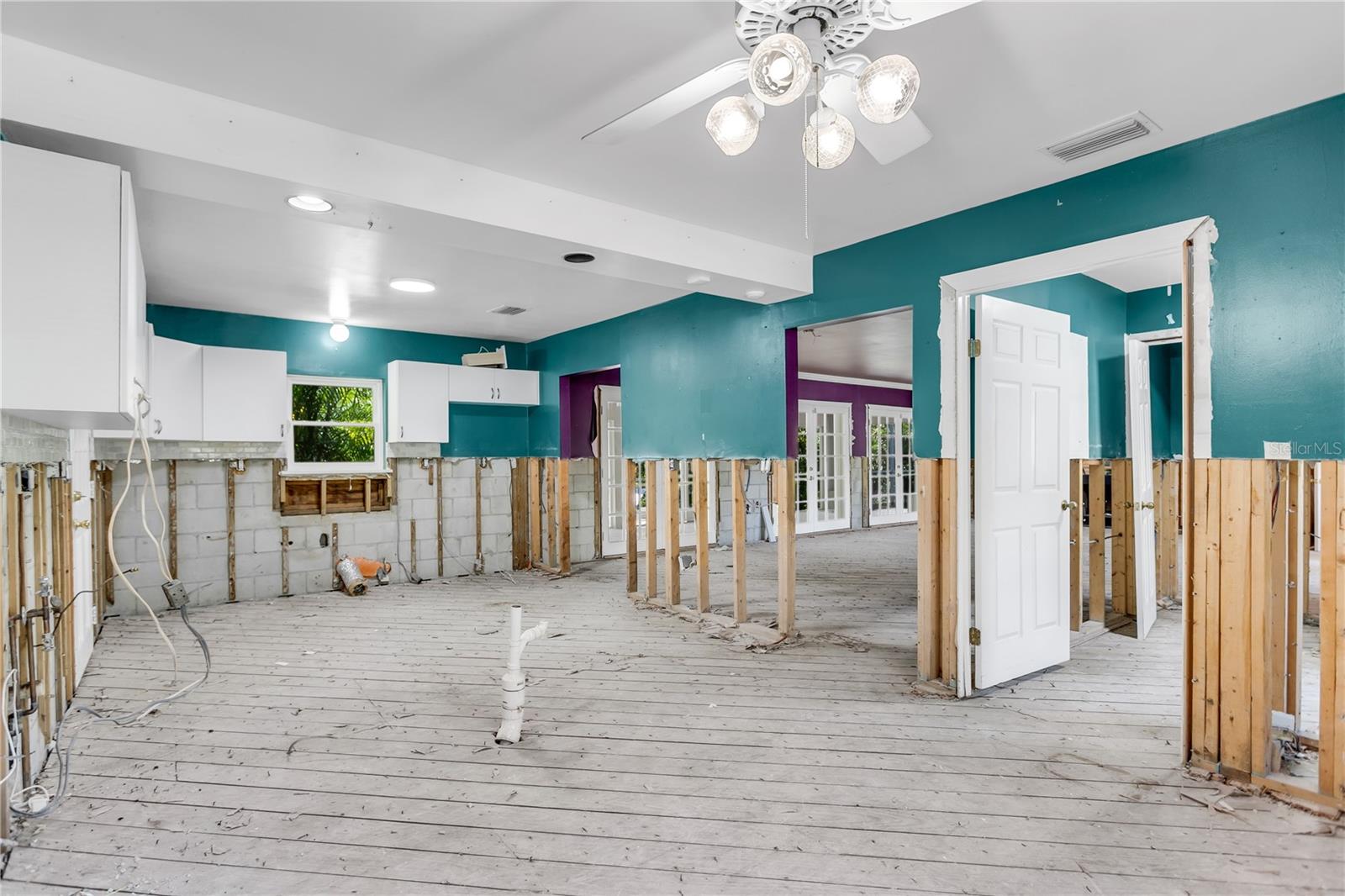 The kitchen is a blank canvas! There is so much space to plan out your dream kitchen.