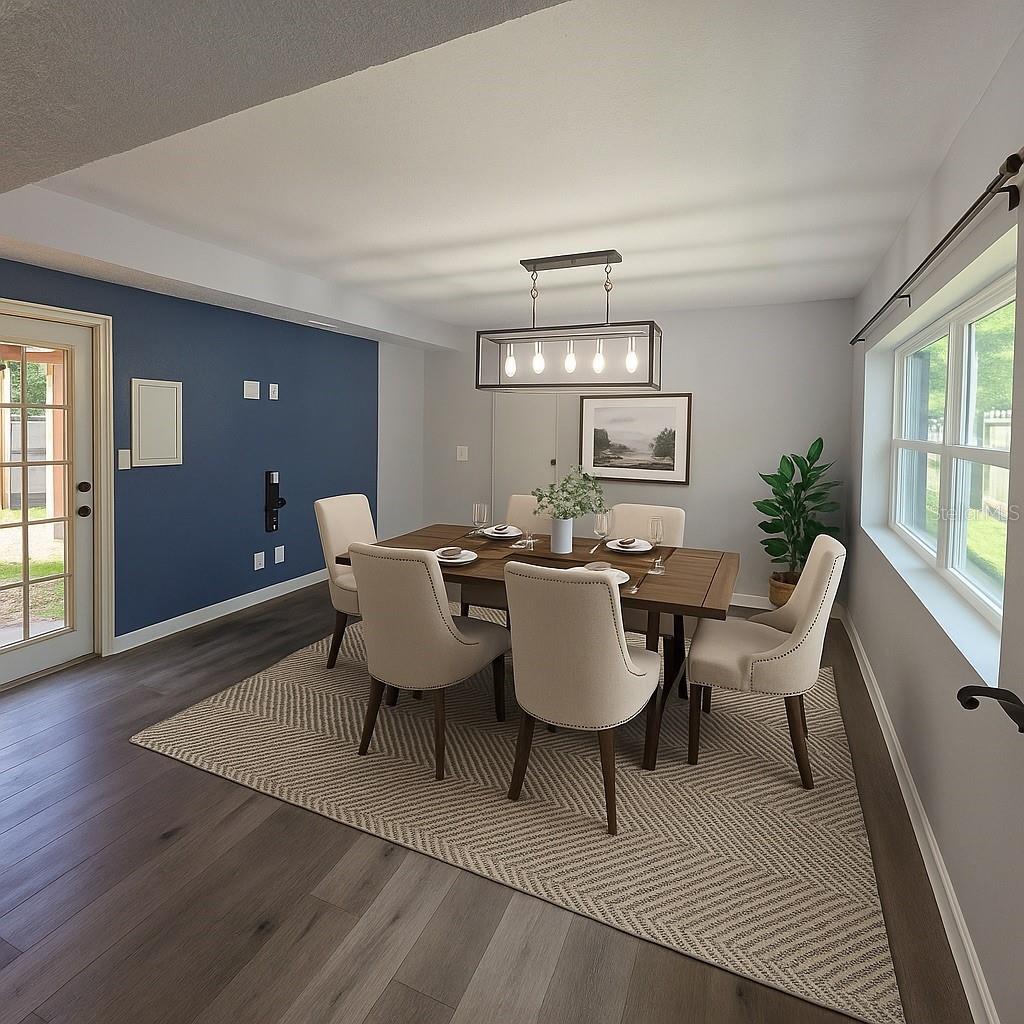 Staged Dinning/Living Rm