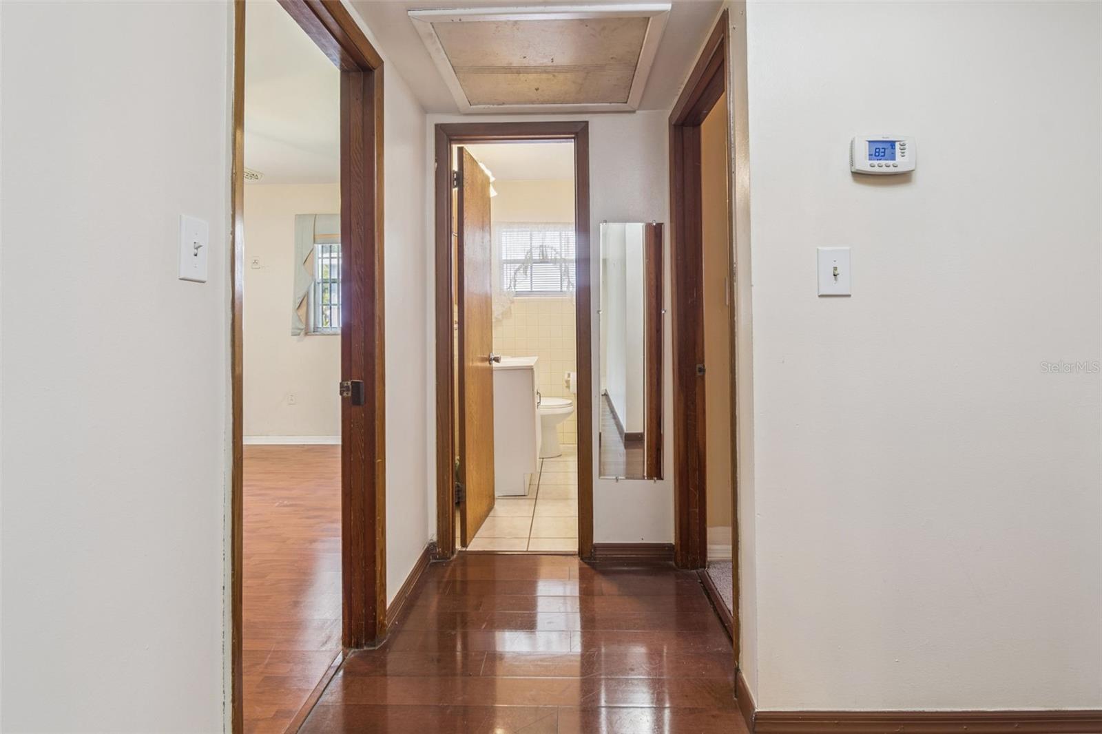 Owners suite to the left | Full bath