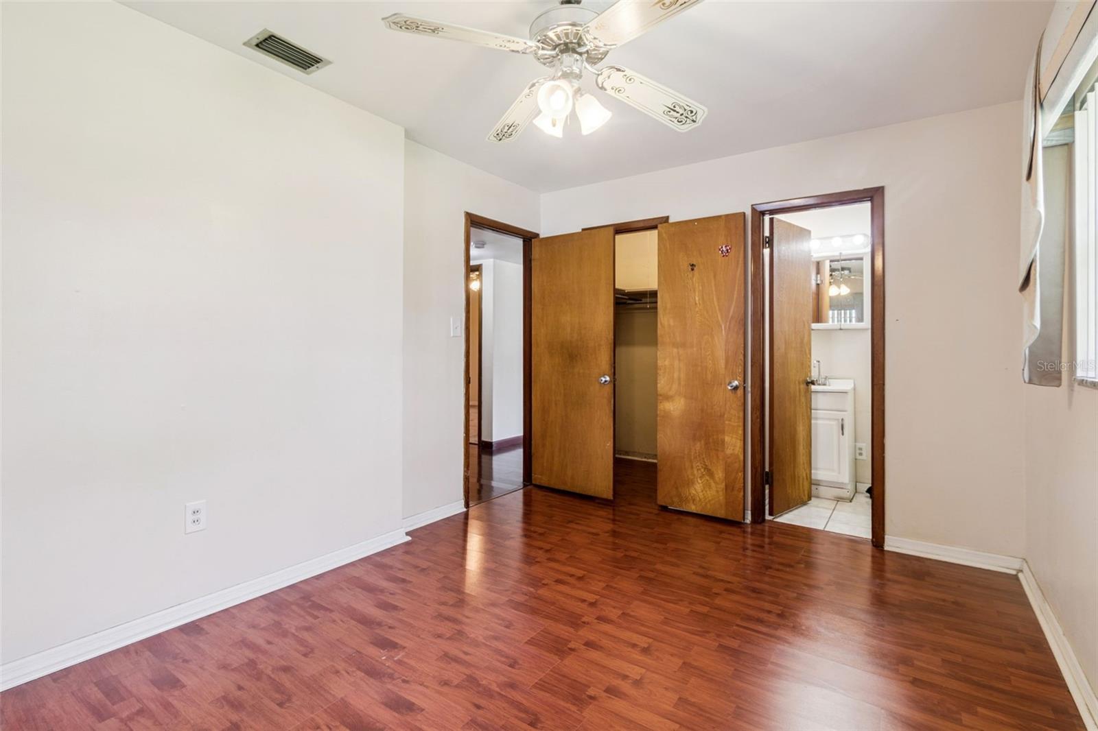 Owners Suite with 1/2 bath