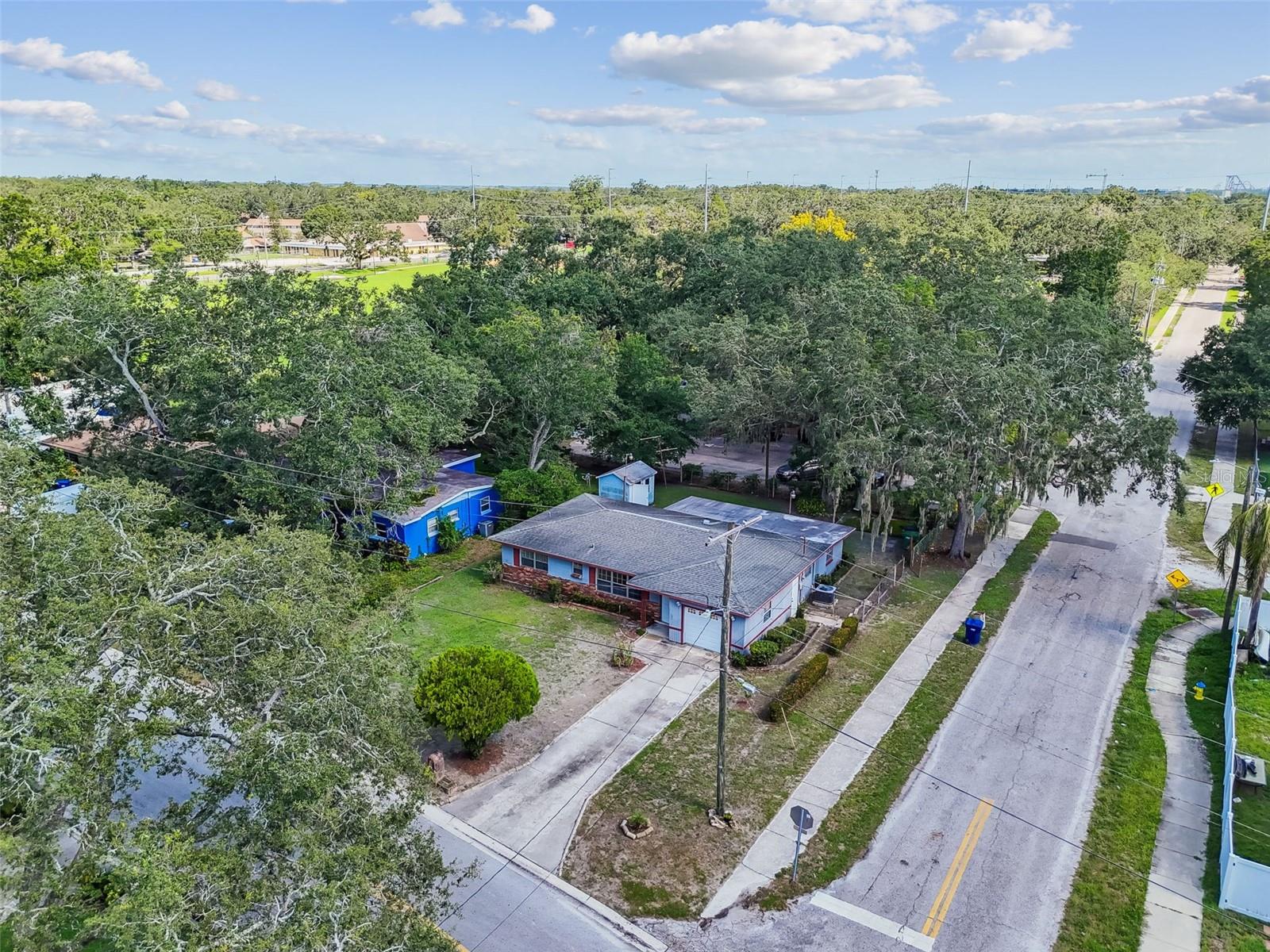 Corner Lot home | No flood zone area