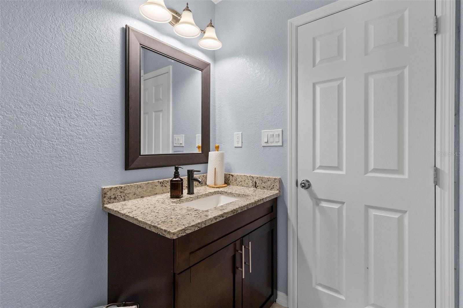 2nd Bathroom