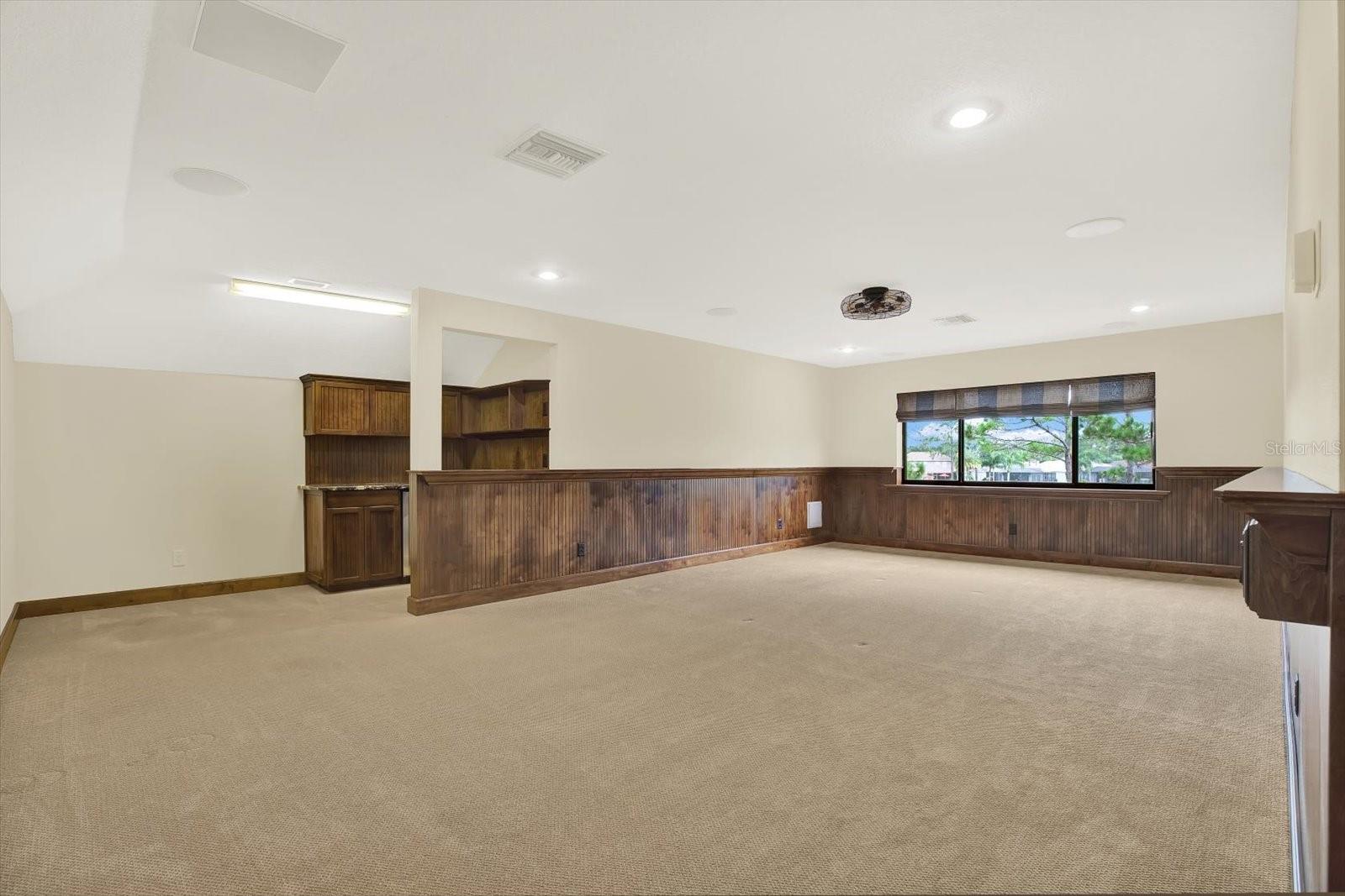 Upstairs Bonus Room
